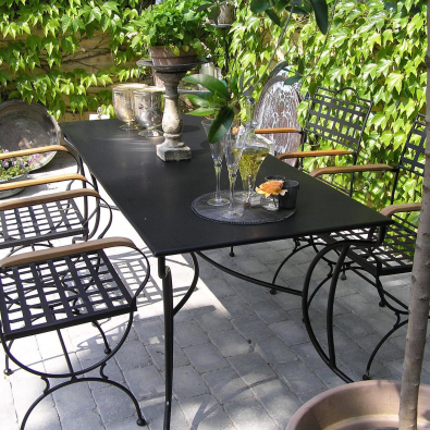 Gartentisch mit Blechplatte